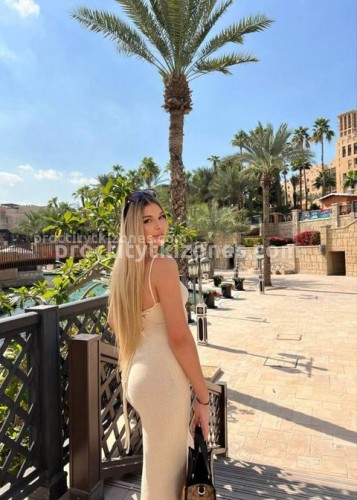 Яночка, Г. Гатчина